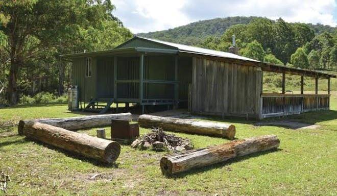 Four bull hut