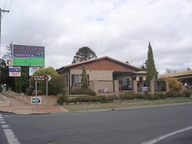 Settlers motor inn