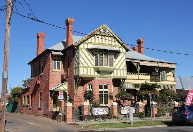 Mates gully restaurant & accommodation