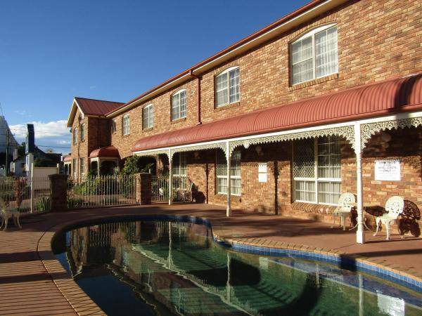 Australian heritage motor inn