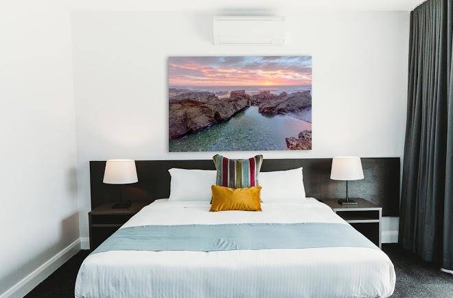 Coniston hotel wollongong