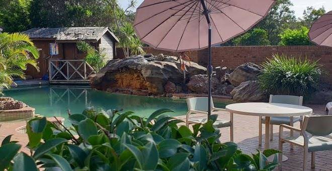 Lakeside inn