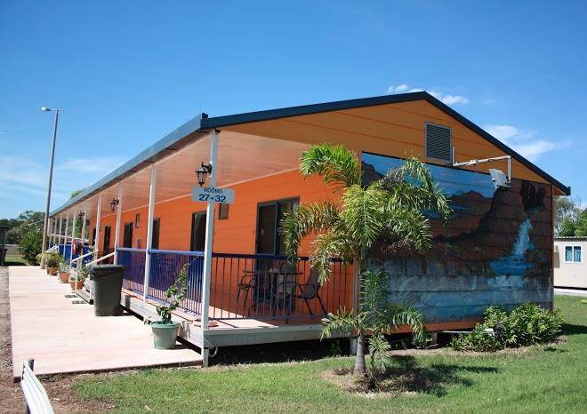 Daly Waters Hi Way Inn Image