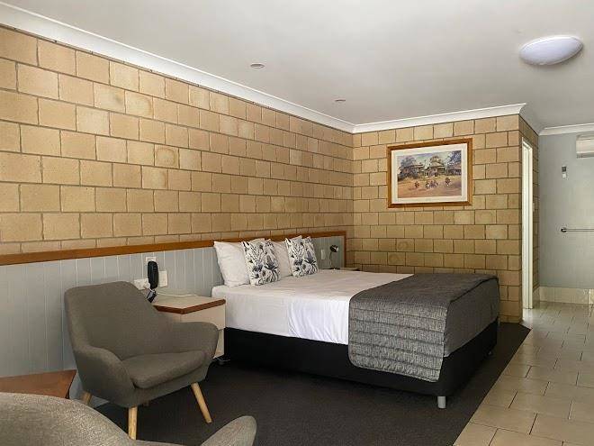 Jacaranda country motel