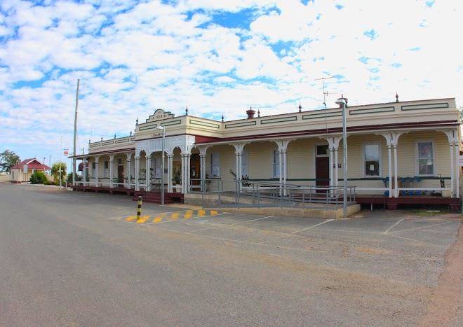 The blackall motel