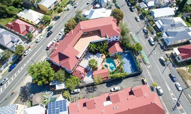 Brisbane backpackers resort
