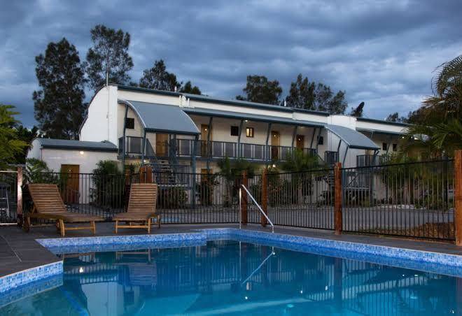 Novena palms motel