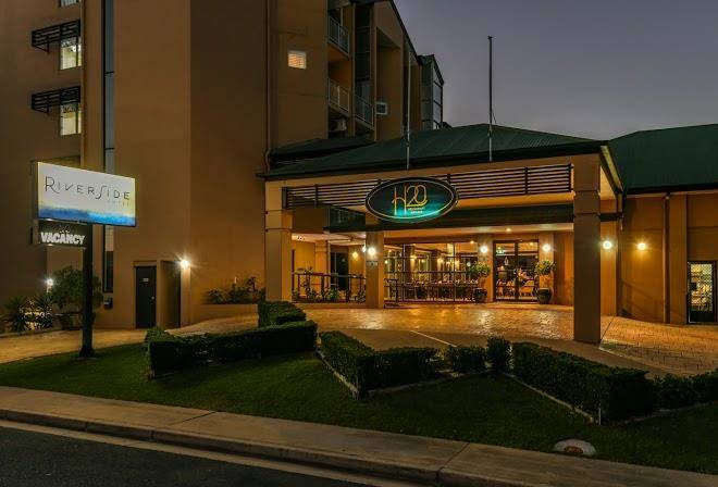 Burnett riverside hotel