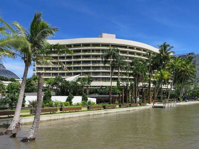 Hilton cairns