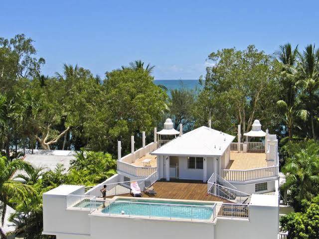 Sarayi boutique hotel palm cove