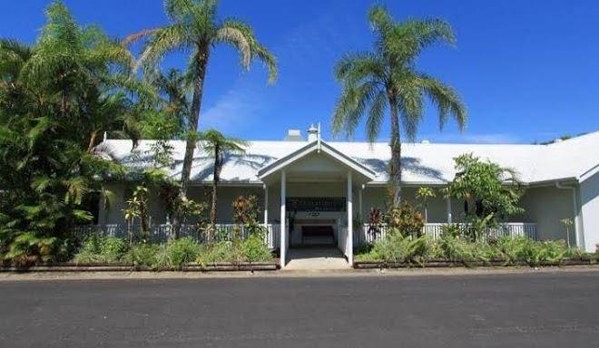 Tully Motel & Plantations Restaurant Image