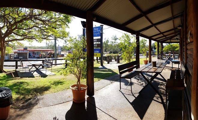 The new royal hotel rubyvale
