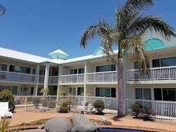 Reef adventureland motor inn