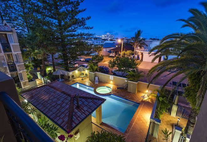 Beaches On Wave Street Image