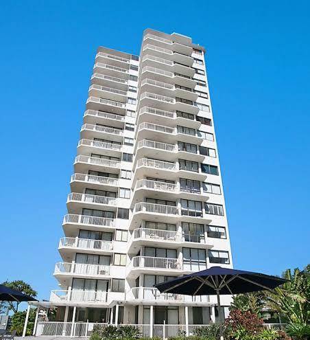 Boulevard towers