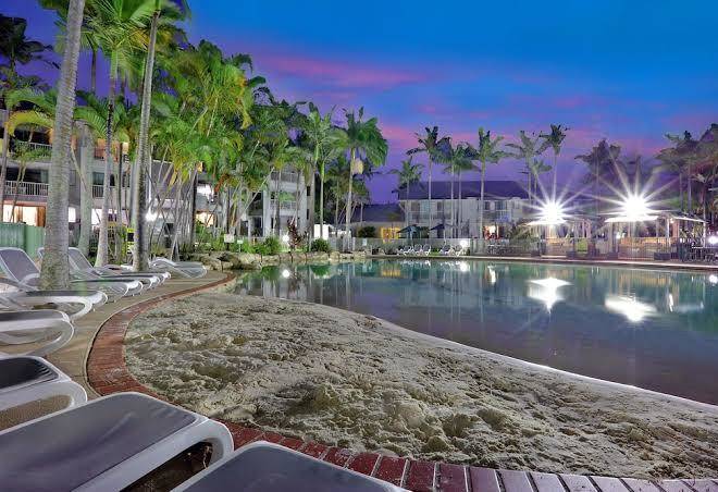 Diamond sands resort
