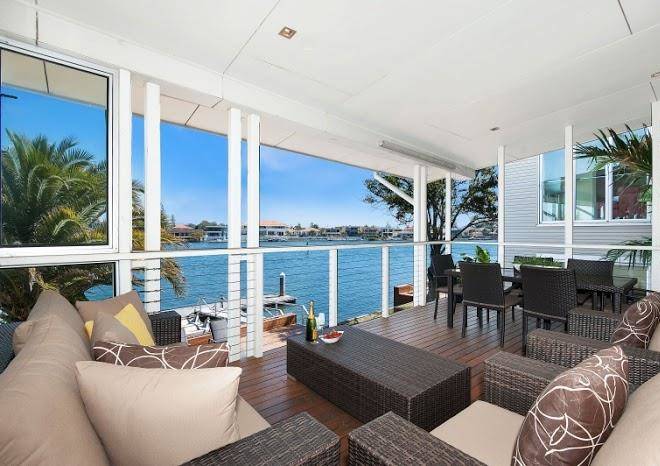 Elite holiday homes main river magic
