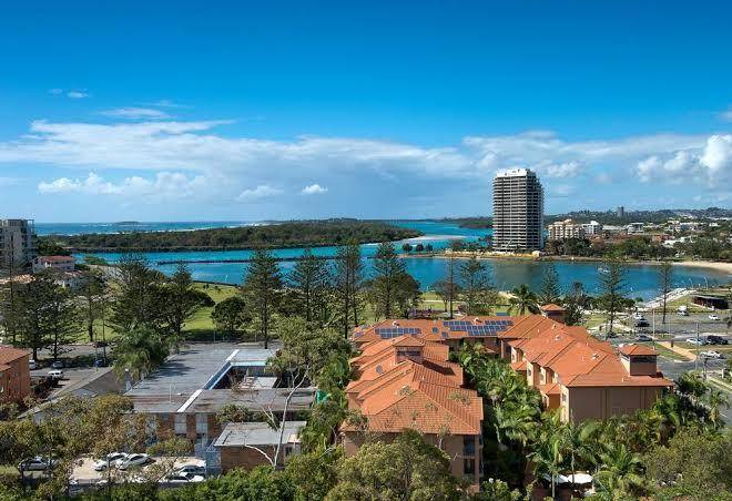 Greenmount Beach Hotel Image