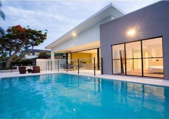Te Peters Broadbeach Waterfront Holiday Home Image