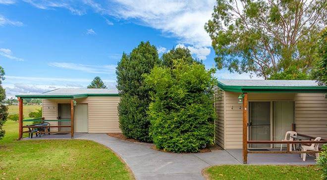 Gunabul homestead accommodation & golf course