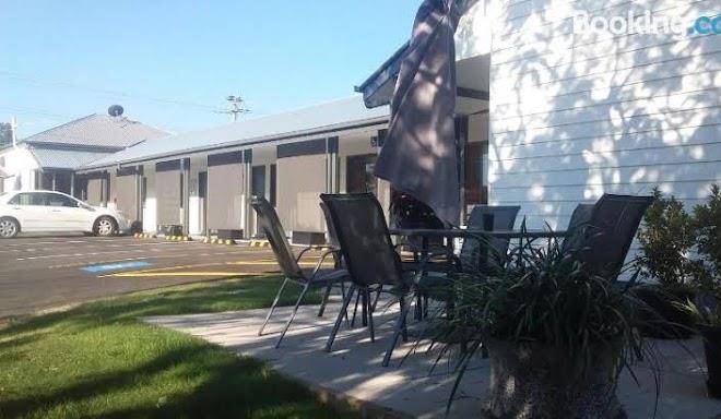 Verandah Motel Image