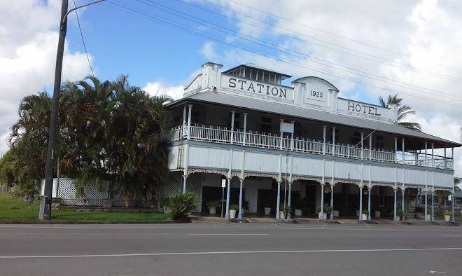 Station hotel