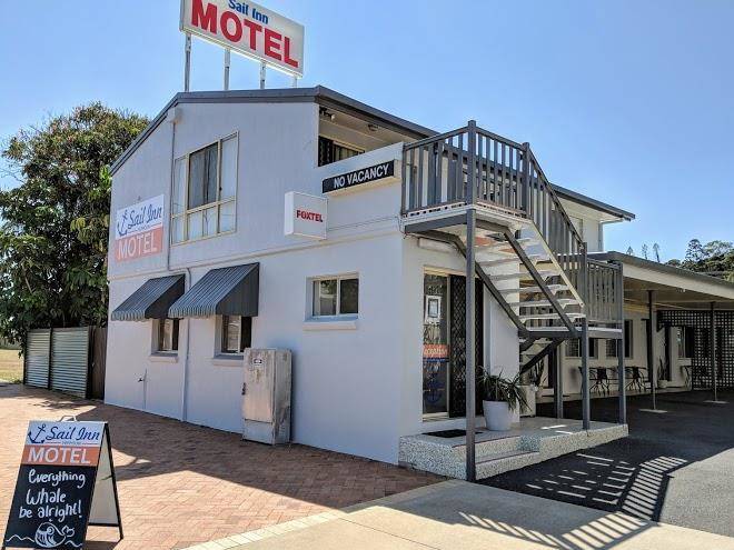Sail inn