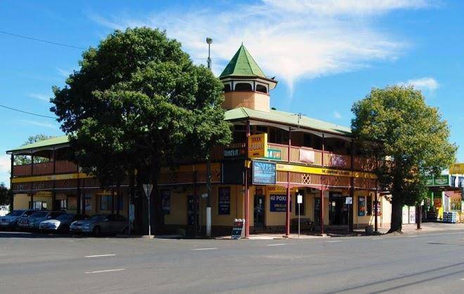 Commonwealth hotel