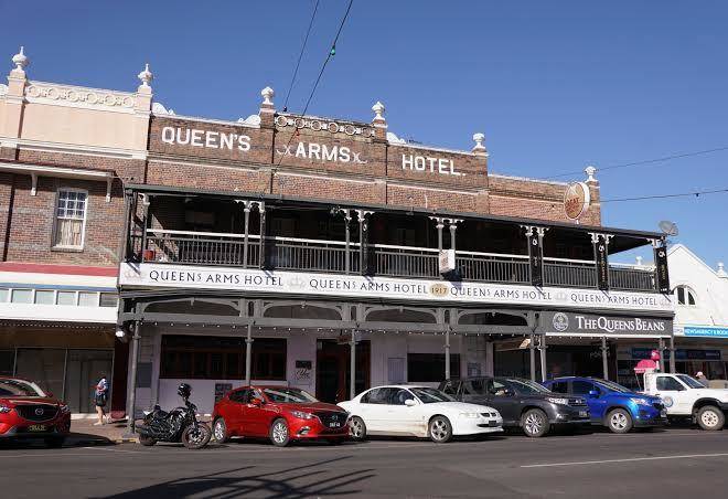 Queens arms hotel