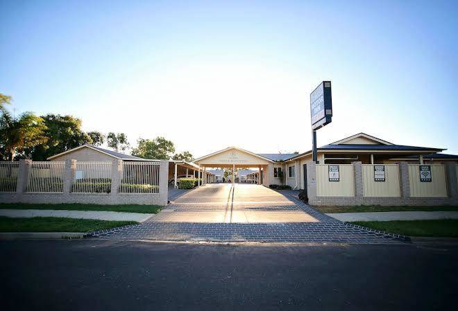 Roma Inland Motor Inn Image