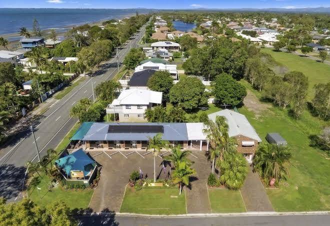 Beachmere palms motel