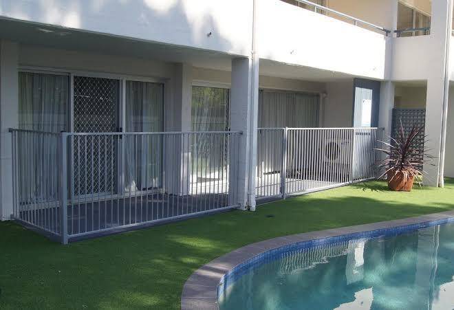 Noosa Parade Holiday Inn Image