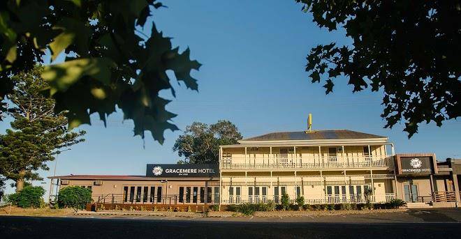 Gracemere Hotel Image