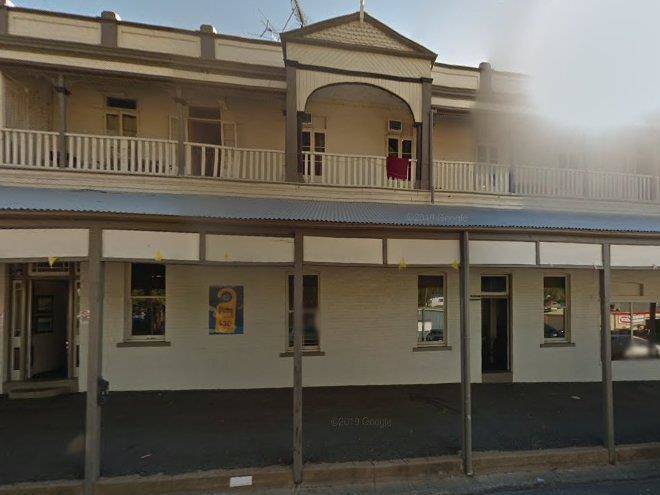 Mount morgan grand hotel