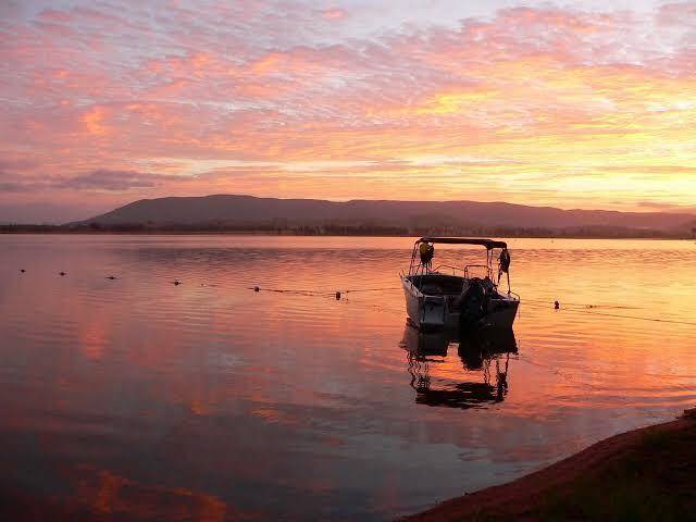 Somerset dam accommodation