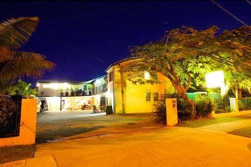 Caloundra backpackers