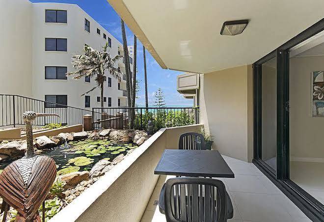 Clubb coolum beach resort