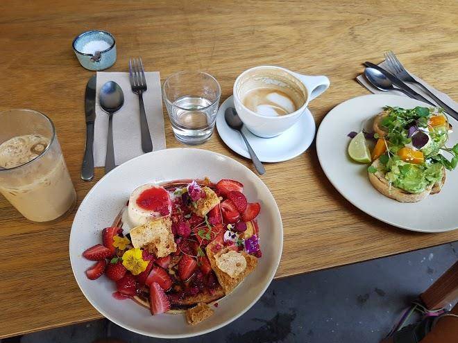 Flinders lane cafe
