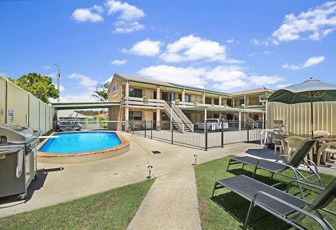 Golden Beach Motor Inn Motel Caloundra Image