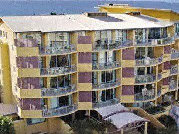 Sunshine coast holiday resorts