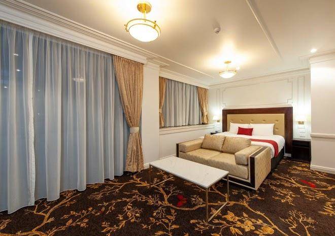 Burke & wills hotel