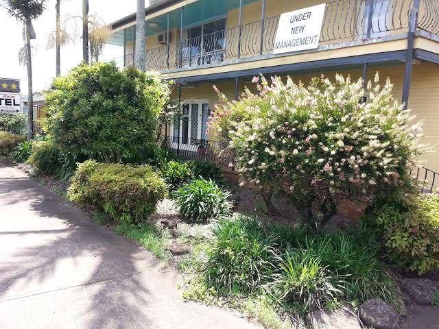 Flying spur motel