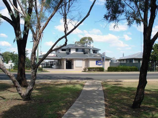 Oakey motor inn
