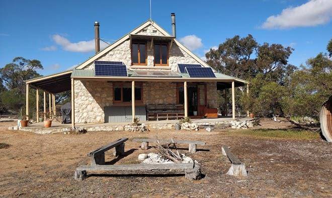 Broken gum country eco retreat