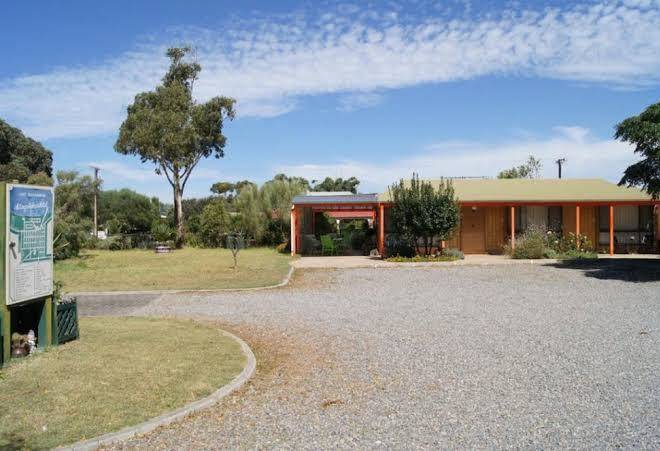 Milang lakes motel