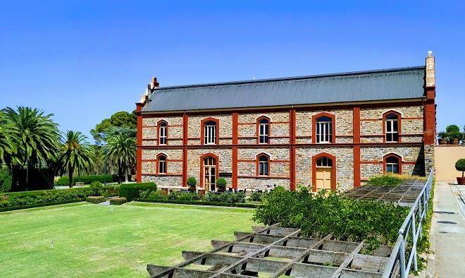 Barossa backpackers