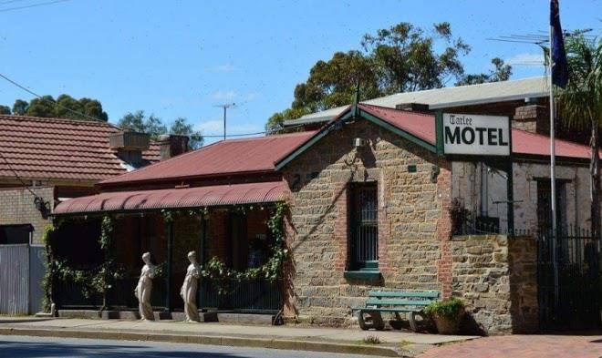 Tarlee motel