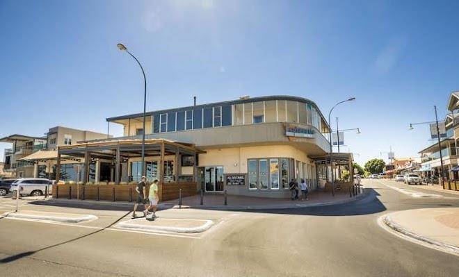 Esplanade Hotel Image