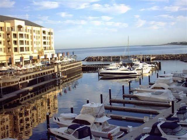 Norfolk Motor Inn Image