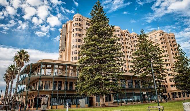 Stamford grand adelaide hotel